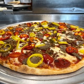 18'' Hog Wild Pizza